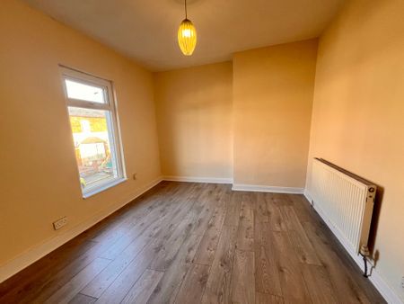 10 Rosebank Street, Belfast, BT13 3HN - Photo 2