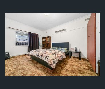 Three-bedroom family house in the heart of Springvale - Photo 4