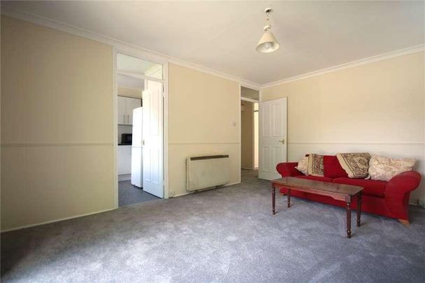 Trafalgar Court, Southcote Road, Reading, Berkshire, RG30 - Photo 1