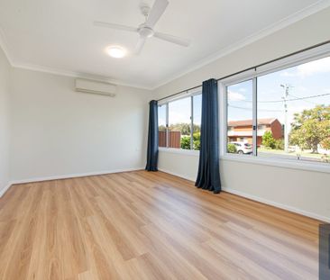 Comfortable Four-Bedroom Family Home with Plenty of Outdoor Space - Photo 1