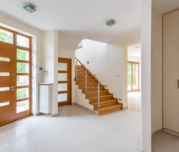 DOM NA WYNAJEM - KONSTANCIN JEZIORNA - Фото 4