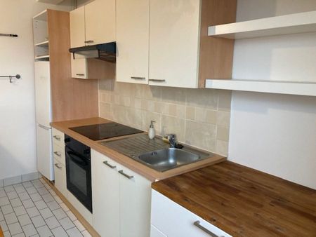 SPACIEUX TYPE 2 EN HYPER CENTRE VILLE PARKING FACILE - Photo 5