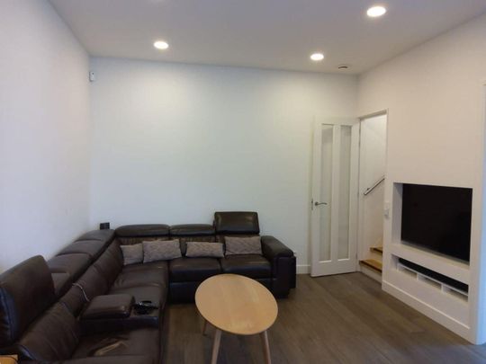 Te huur: Appartement Vrouwenmantelstraat in Amsterdam - Foto 1