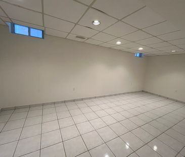 For Lease - 138 Venetian Crescent Unit# Basement, Vaughan, Ontario - Photo 5