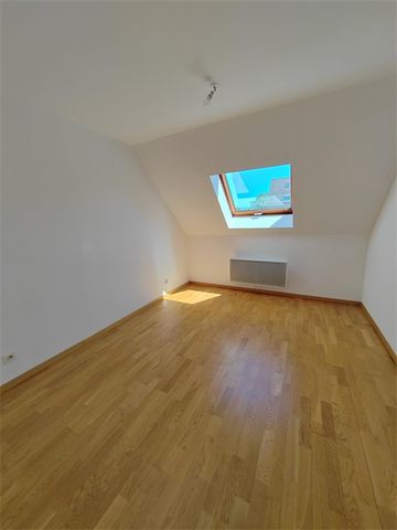 Location Appartement 3 pièces 78m² - Photo 3