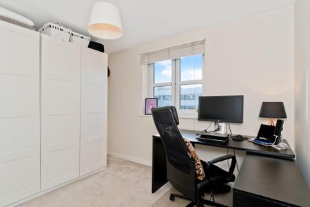 2 Bed Flat, Buckstone, EH10 - Photo 4