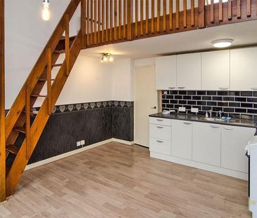 2 bedroom property to rent - Photo 4