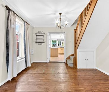 2 bedroom semi-detached house to rent - Photo 3