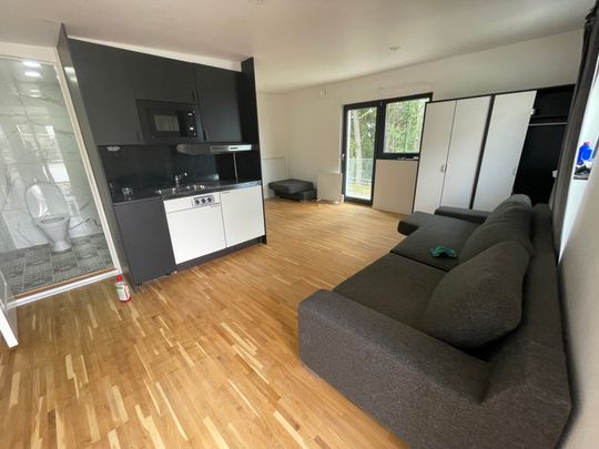 Vårbackavägen, Vårby - Photo 1