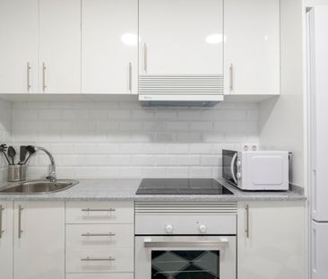 Double room in the heart of Barcelona - Photo 4