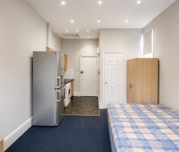 Studio to rent - Photo 6