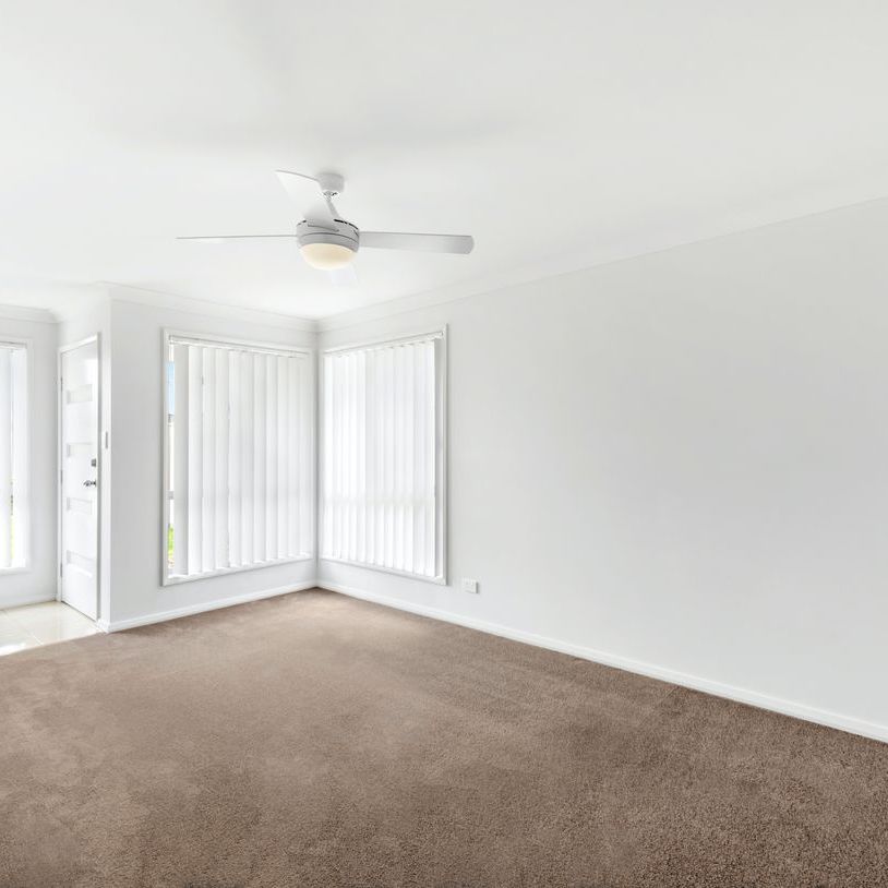 Low maintenance family home - Photo 1