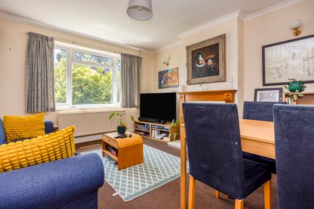 Manor Road, Guildford, GU2 9NQ - Photo 3