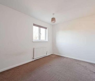 Barry Road, Beckton, E6 - Photo 3