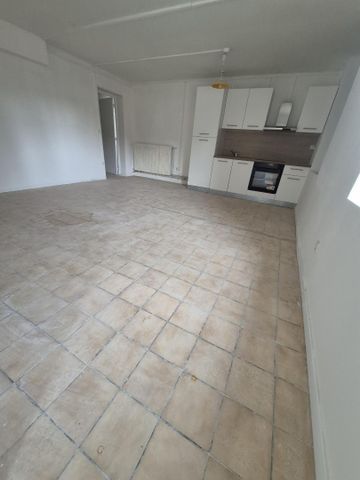Location Appartement 4 pièces 81m² CAUDRY 59540 - Photo 2