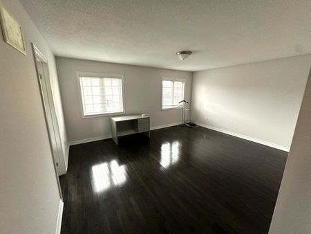 For Lease - 210 Bellchase Trail, Brampton, Ontario - Photo 5