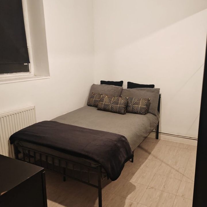 Room in a Shared House, Hercules Road, SE1 - Photo 1