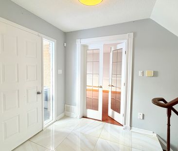 For Lease - 41 Broadbridge Drive Unit# 01, Toronto, Ontario - Photo 2