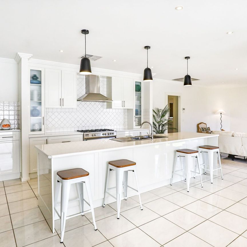 Space, Style & Comfort for the Whole Family - Photo 1