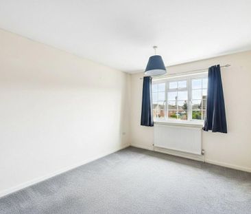 3 bedroom end of terrace house to rent - Photo 1