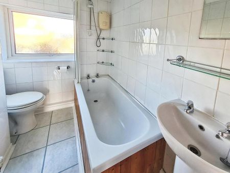 2 bedroom terraced house to rent - Photo 5