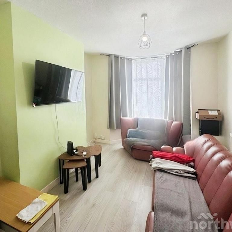 2 bedroom terraced house to rent - Photo 1