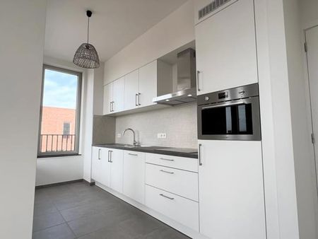 Appartement te huur - Foto 3