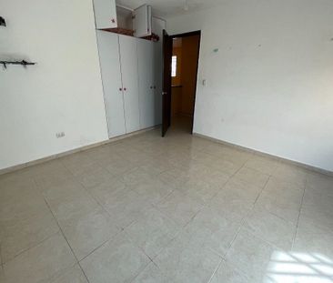 Casa con paneles solares en renta en Altabrisa - Photo 6