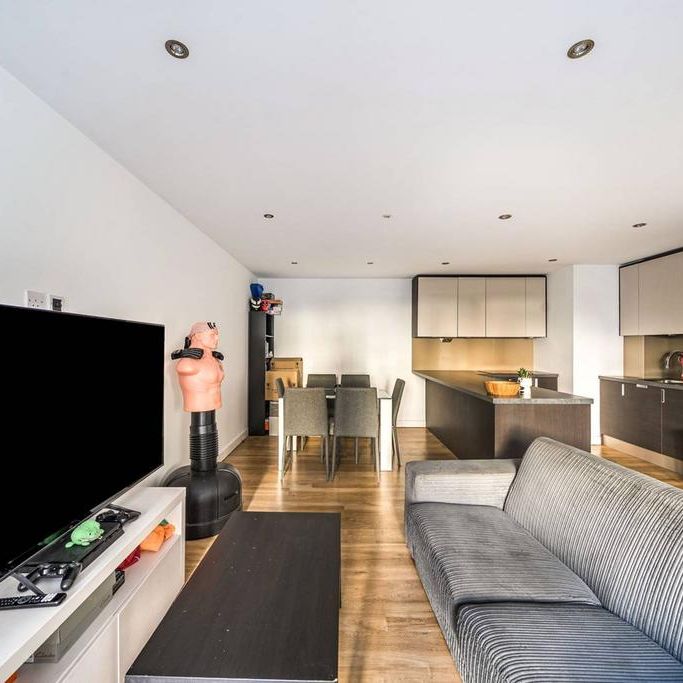 2 bedroom flat to rent - Photo 1