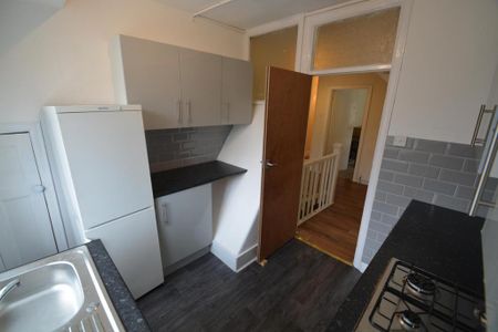1 bedroom in a house share to rent - Photo 5