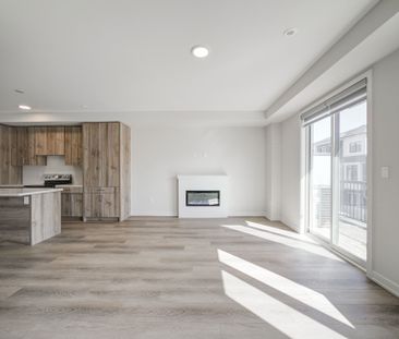 For Lease - 12 Chapple Lane, Richmond Hill, Ontario - Photo 3