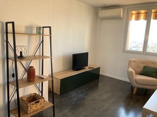 Appartement meublé à louer - 4 pièces - 68 m² - Photo 1