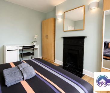 3 Bedroom Flat To Rent - Photo 2