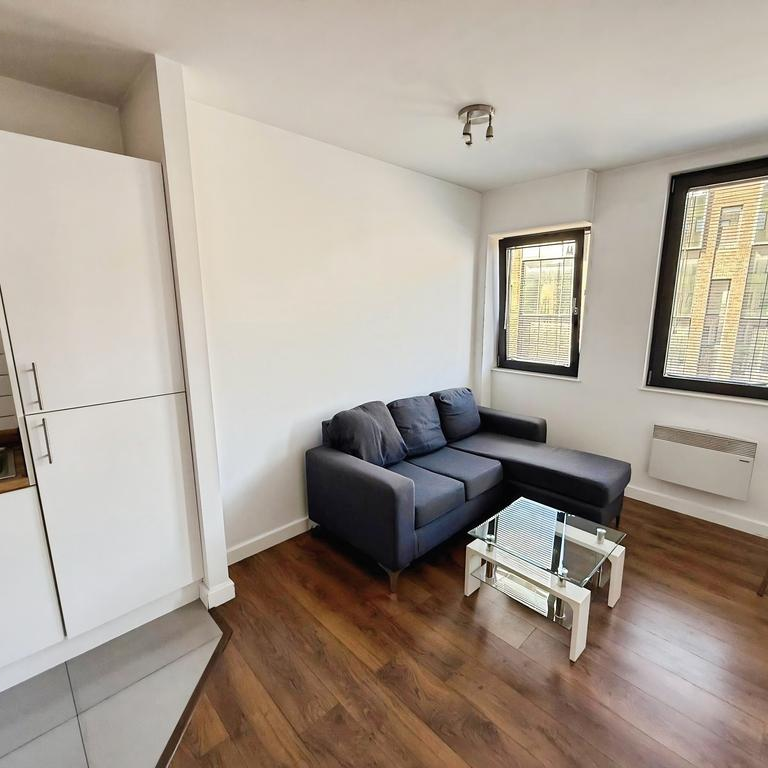 1 bedroom property to rent - Photo 1