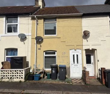2 bedroom terraced house to rent - Photo 4
