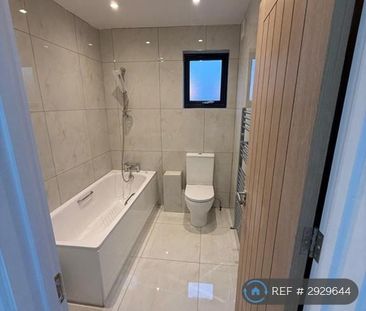 Studio to rent - Photo 5