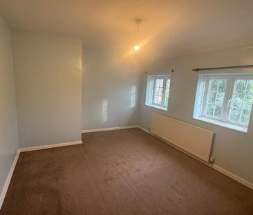 2 bedroom semi-detached house to rent - Photo 4