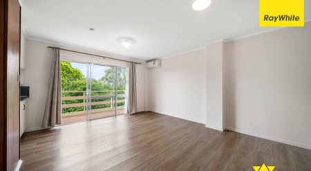 Sunny Retreat in a Peaceful New Lynn Cul-de-Sac - Photo 5