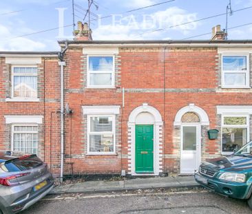 2 bedroom mid-terrace to rent St Julian Grove, Colchester, Essex, CO1 - Photo 2