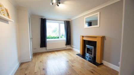 2 bedroom terraced house to rent - Photo 4