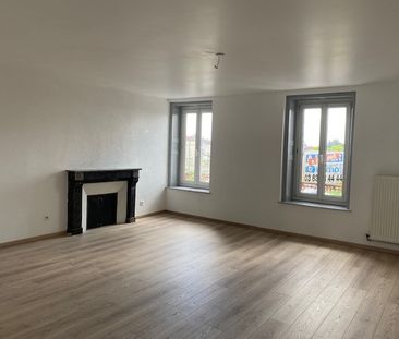Location Appartement 4 pièces 118m² - Photo 2