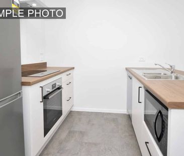 Fully Furnished 2 Bedrooms - Photo 3