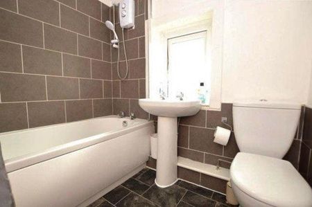 3 bedroom terraced house to rent - Photo 4