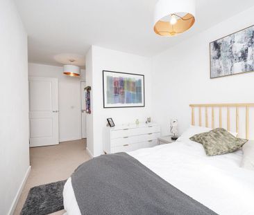 2 bedroom flat to rent - Photo 3