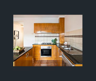 Fabulous location, lifestyle & enjoyment! - Photo 1