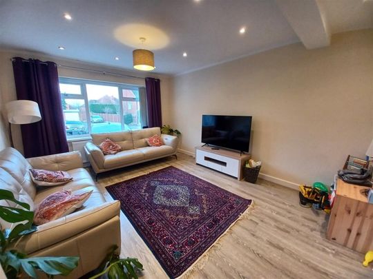 Marsden Close, Solihull - Photo 1