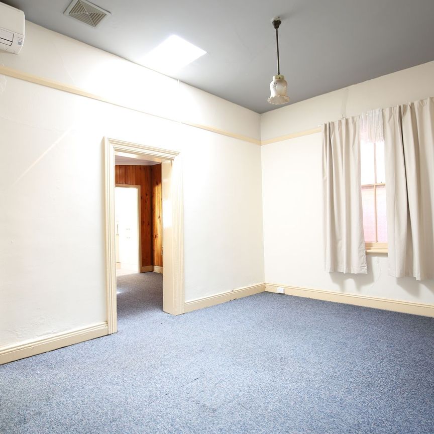 FAMILY HOME IN QUIET STREET - Photo 1