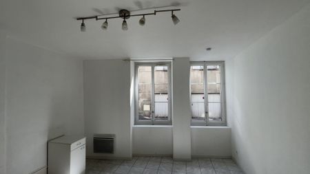 Location Appartement 1 pièce 22m² ORLEANS 45000 - Photo 5