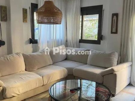 Piso en alquiler en Calle de Ramiro Campos Turmo - Photo 2