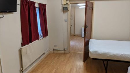 2 bedroom property to rent - Photo 5